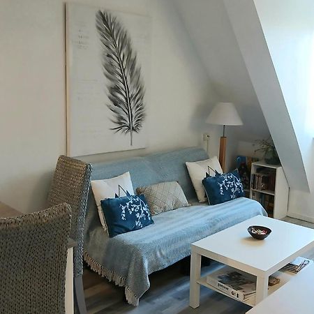 Cosy Appartement Dans Une Villa Avec Piscine, Proche Du Centre Et De La Mer Кабур Экстерьер фото